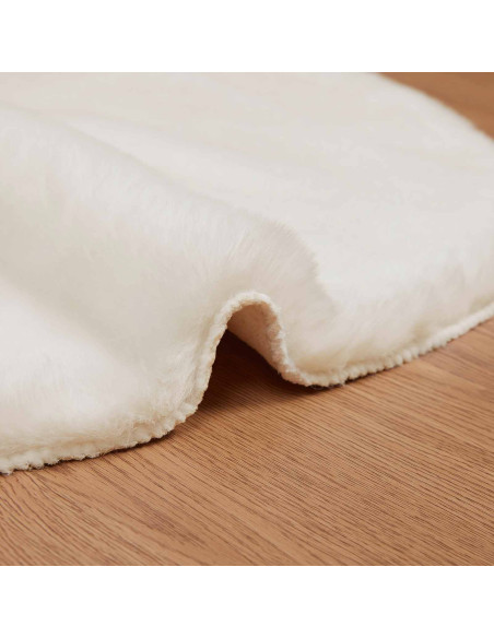 Tappeto in Pelliccia Sintetica di Coniglio Olite Crema