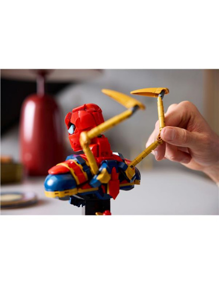 BUSTO DI IRON SPIDER-MAN