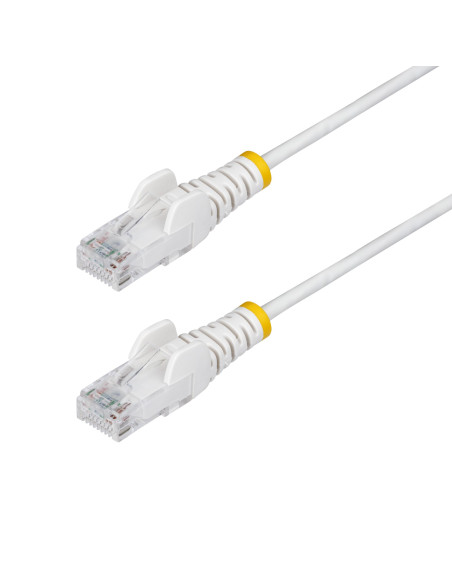 StarTech.com Cavo Ethernet CAT6 Bianco da 2,5m Patch UTP con Plug RJ45 Antigroviglio e Rilievi di Trazione, Cavo Lan Slim in Ram