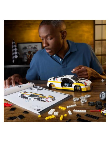 MATTEL BRICK SHOP HW AUDI R8 LMS