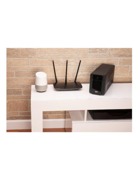 EASY UPS 700VA AVR SCHUKO