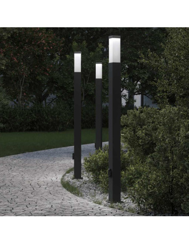 Lampioni a palo con presa elettrica 3 pz 110 cm Nero IP44