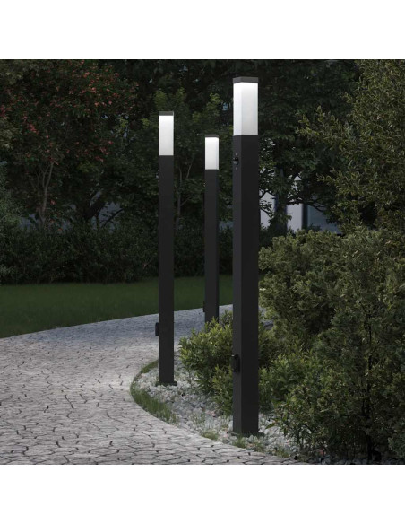 Lampioni a paletto con sensore e presa 3 pz 110 cm neri IP44